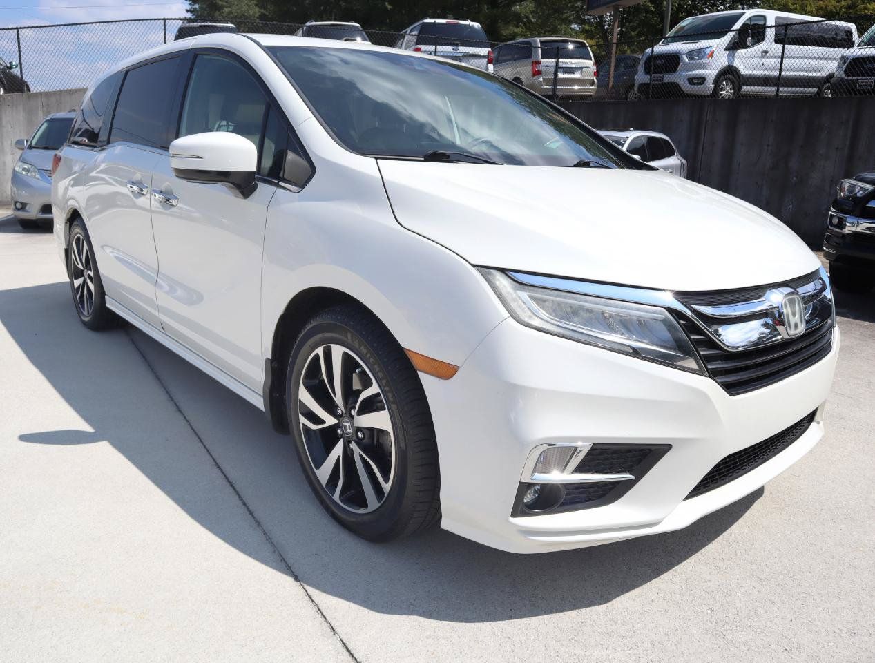 Used 2018 Honda Odyssey Elite image 9