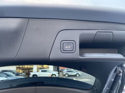 Certified 2023 Buick Envision Preferred w/ Sport Touring Package image 16