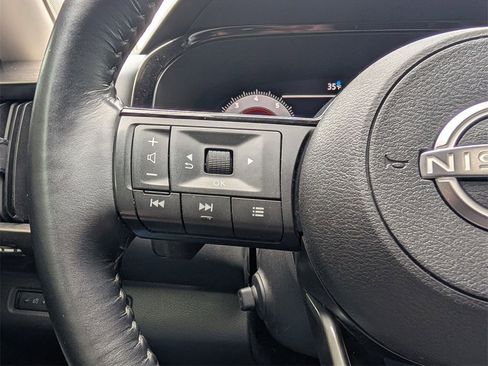 Used 2023 Nissan Pathfinder Platinum w/ Cargo Package image 24