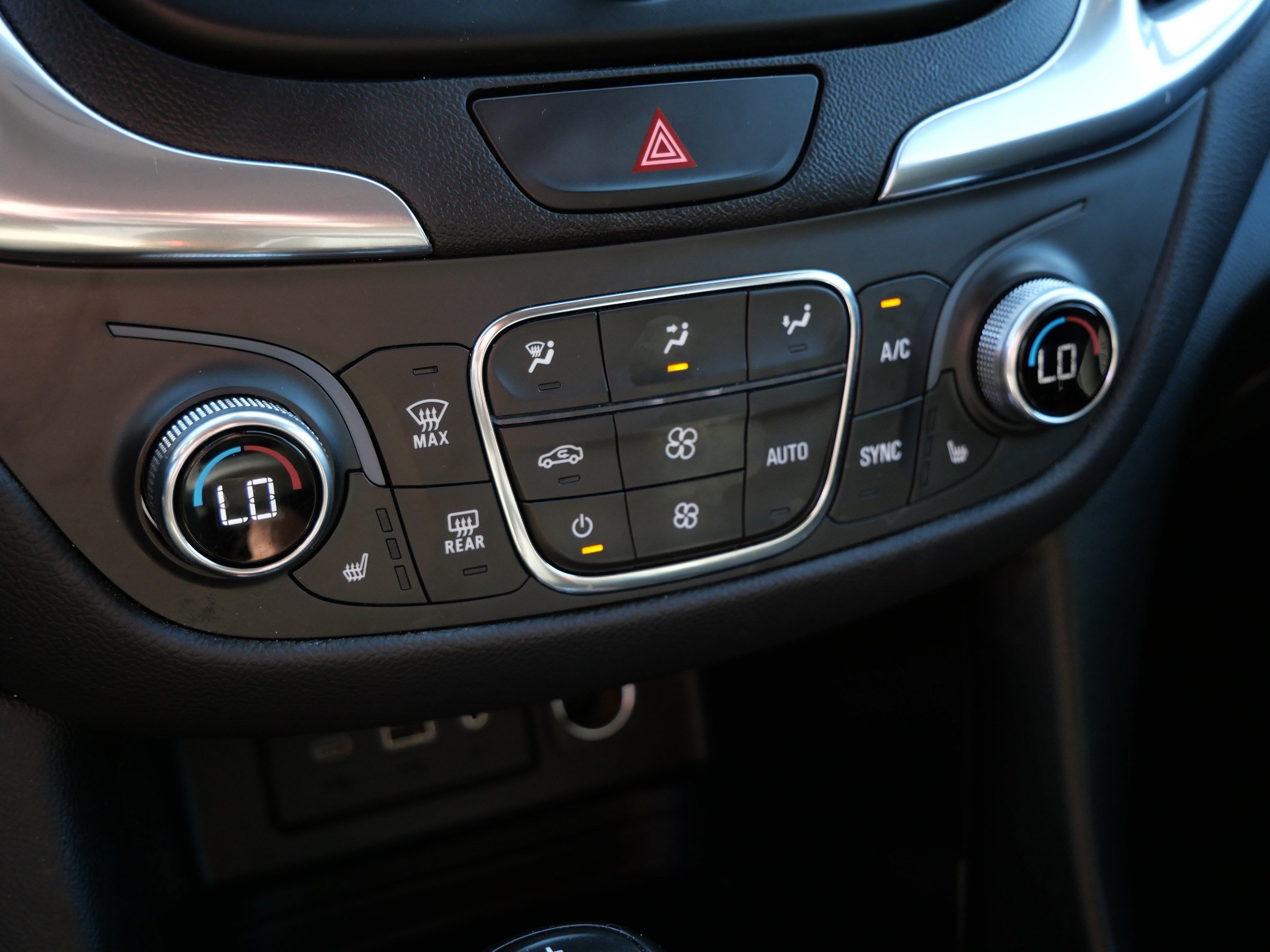 Used 2021 Chevrolet Equinox LT AWD/4WD image 27