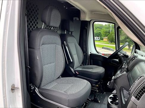 Used 2025 RAM ProMaster 2500 w/ U-Haul Equipment Group FWD image 6