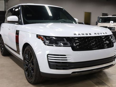 Used 2019 Land Rover Range Rover Supercharged image 7