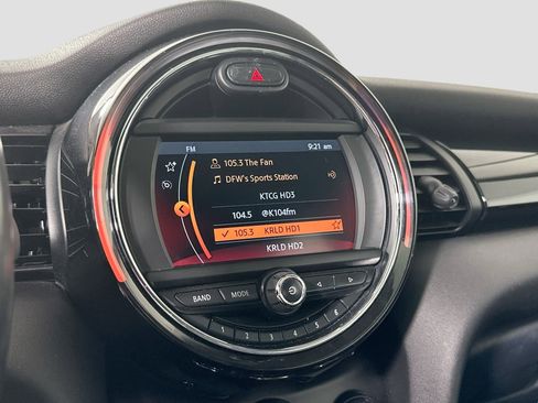 Used 2019 MINI Cooper 4-Door Hardtop image 20