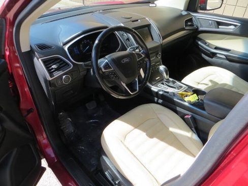 Used 2015 Ford Edge SEL w/ Canadian Comfort Package FWD image 16