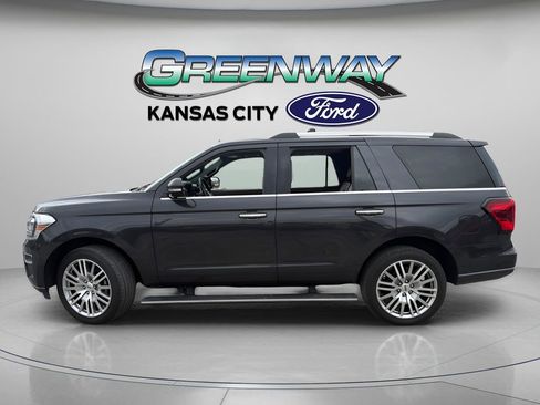 Used 2024 Ford Expedition Limited AWD/4WD image 5
