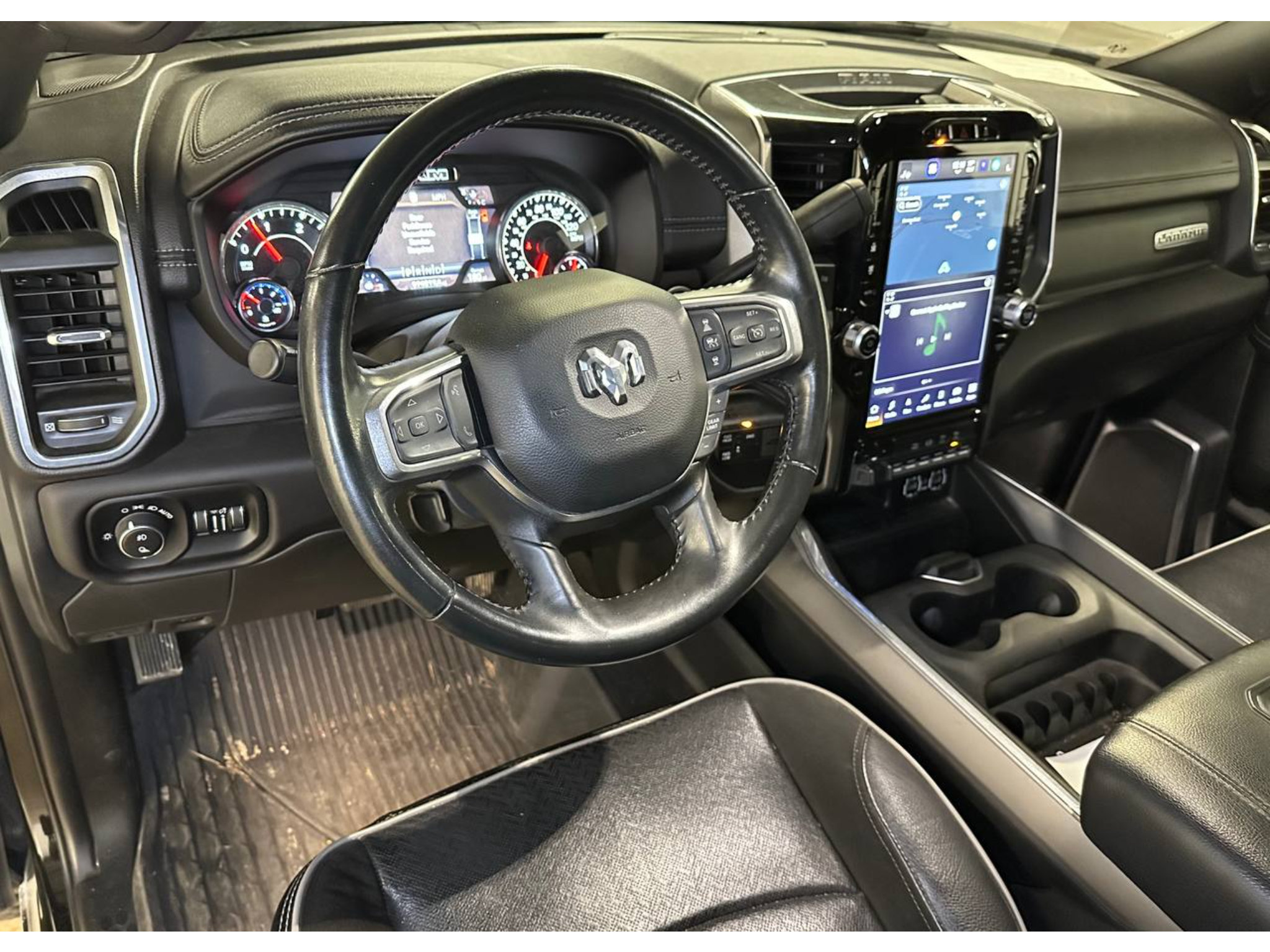 Used 2023 RAM 3500 Laramie AWD/4WD image 26