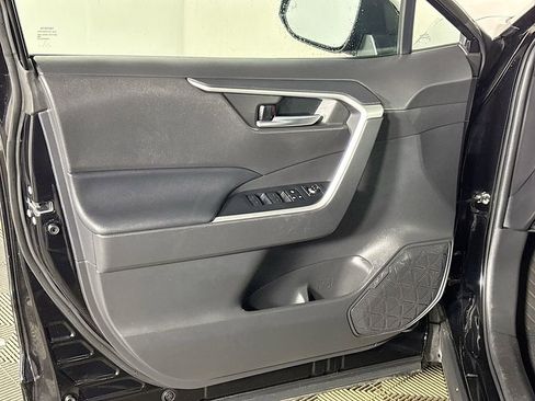 Used 2022 Toyota RAV4 XLE Premium w/ Carpet Mat Package (TMS) image 10