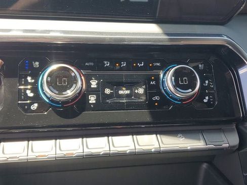 New 2026 GMC Sierra 1500 Denali Ultimate AWD/4WD image 24