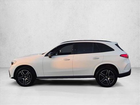 Used 2026 Mercedes-Benz GLC 300 4MATIC image 9