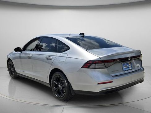 Used 2025 Honda Accord SE image 8