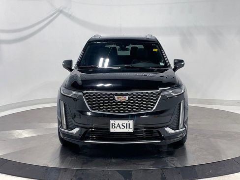 Used 2025 Cadillac XT6 Premium Luxury image 9