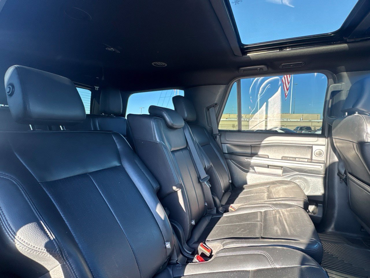 Used 2019 Ford Expedition XLT w/ Equipment Group 202A RWD image 41
