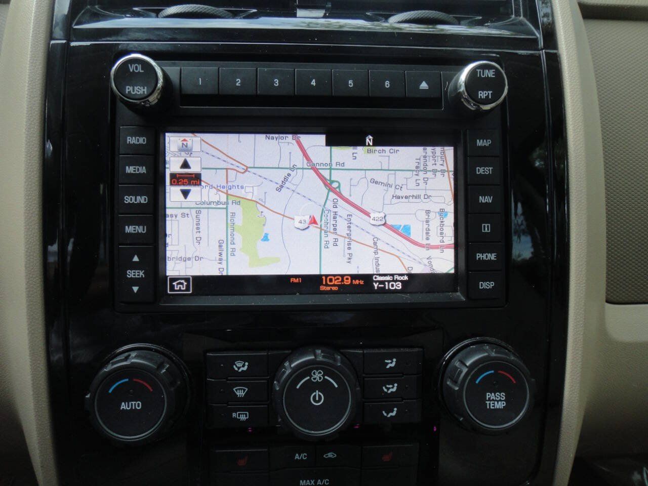 Used 2011 Ford Escape Limited w/ 302A Rapid Spec Order Code AWD/4WD image 15