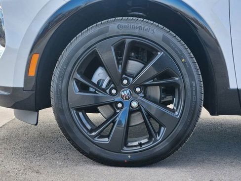 New 2025 Buick Envision Sport Touring image 9