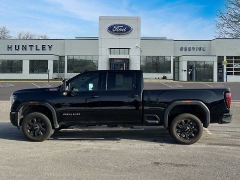 Used 2024 GMC Sierra 2500 AT4 w/ AT4 Premium Plus Package image 7