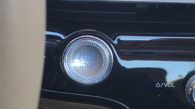 Used 2025 Genesis G80 2.5T AWD/4WD image 26