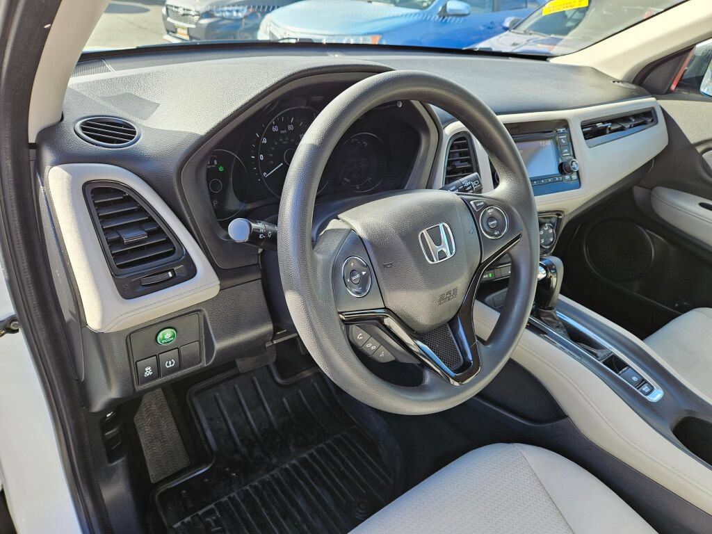 Used 2020 Honda HR-V LX image 17