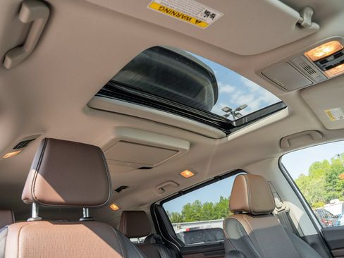 Used 2025 Honda Odyssey Elite image 29