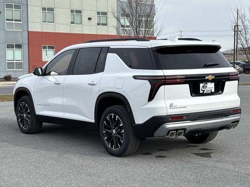 New 2026 Chevrolet Traverse LT w/ Sun and Wheel Package image 15