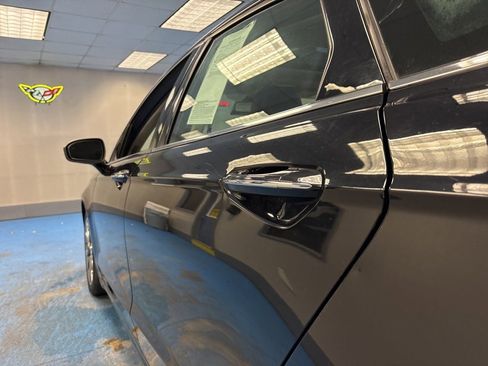 Used 2020 Ford Fusion SEL image 19