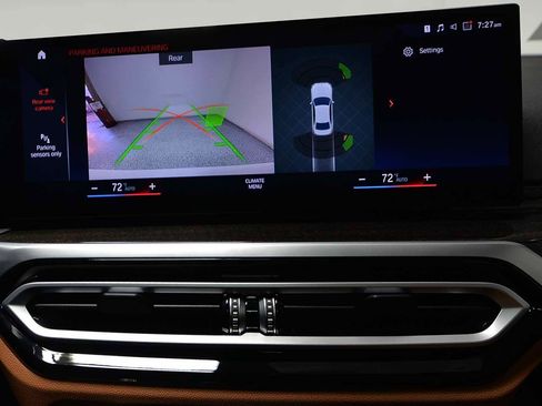 Used 2024 BMW 330i Sedan w/ Premium Package image 15