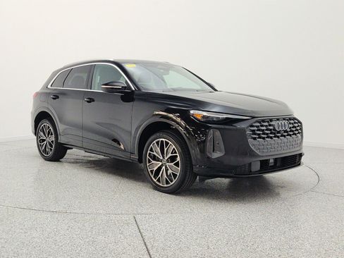 Used 2025 Audi Q5 Premium Plus w/ Premium Plus AWD/4WD image 3