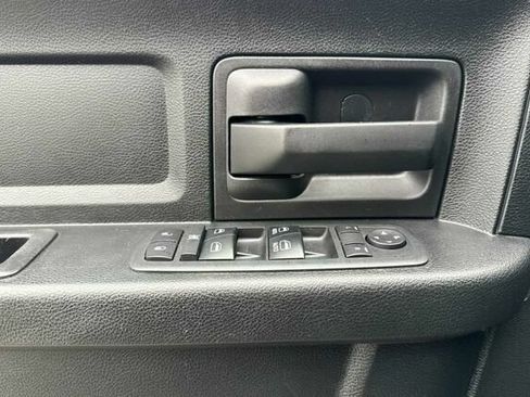 Used 2018 RAM 1500 Tradesman w/ Popular Equipment Group RWD image 11