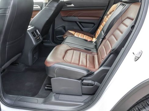 Used 2022 Volkswagen Atlas SEL Premium image 31