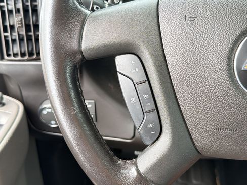 Used 2022 Chevrolet Express 3500 Extended w/ Driver Convenience Package image 15