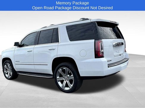 Used 2017 GMC Yukon Denali image 3
