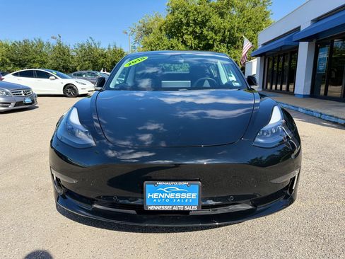 Used 2018 Tesla Model 3 Long Range AWD/4WD image 2