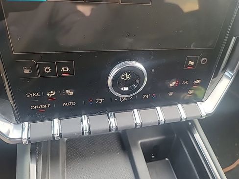 Certified 2025 GMC Acadia AT4 w/ Super Cruise Package image 15