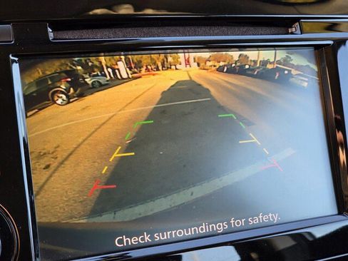 Certified 2021 Nissan Rogue Sport S image 15