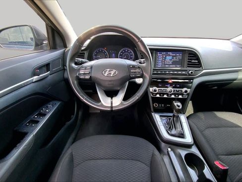 Used 2020 Hyundai Elantra Value Edition w/ Cargo Package (C1) FWD image 5