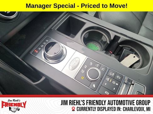 Used 2018 Land Rover Discovery SE image 23