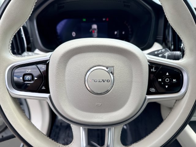Certified 2026 Volvo XC60 B5 Ultra AWD/4WD image 14