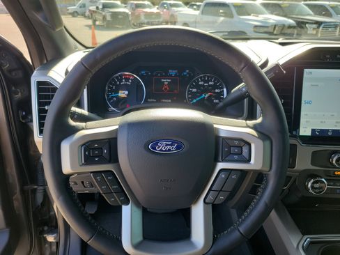 Certified 2022 Ford F350 Lariat w/ Black Appearance Package image 11