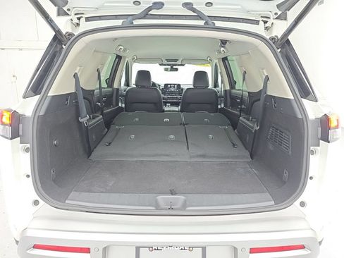 Used 2024 Nissan Pathfinder SL AWD/4WD image 52