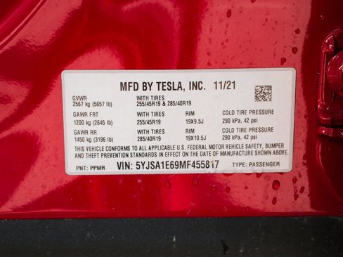 Used 2021 Tesla Model S Plaid image 36