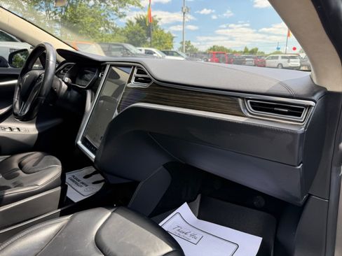 Used 2015 Tesla Model S 70D AWD/4WD image 23