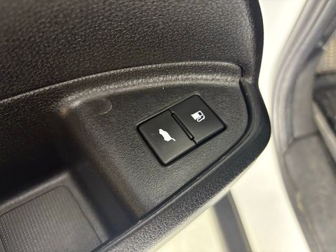 Used 2021 Honda Pilot Black Edition image 15