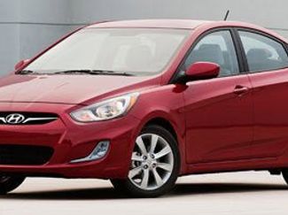 Used 2012 Hyundai Accent GLS video 1