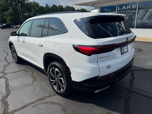 Certified 2026 Buick Enclave Sport Touring FWD image 3