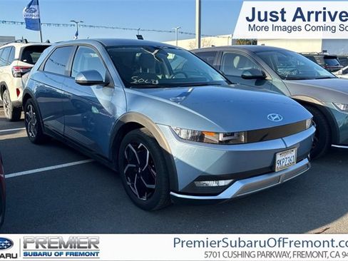 Used 2024 Hyundai Ioniq 5 SE image 1