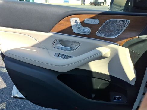 Used 2022 Mercedes-Benz GLE 350 4MATIC image 13