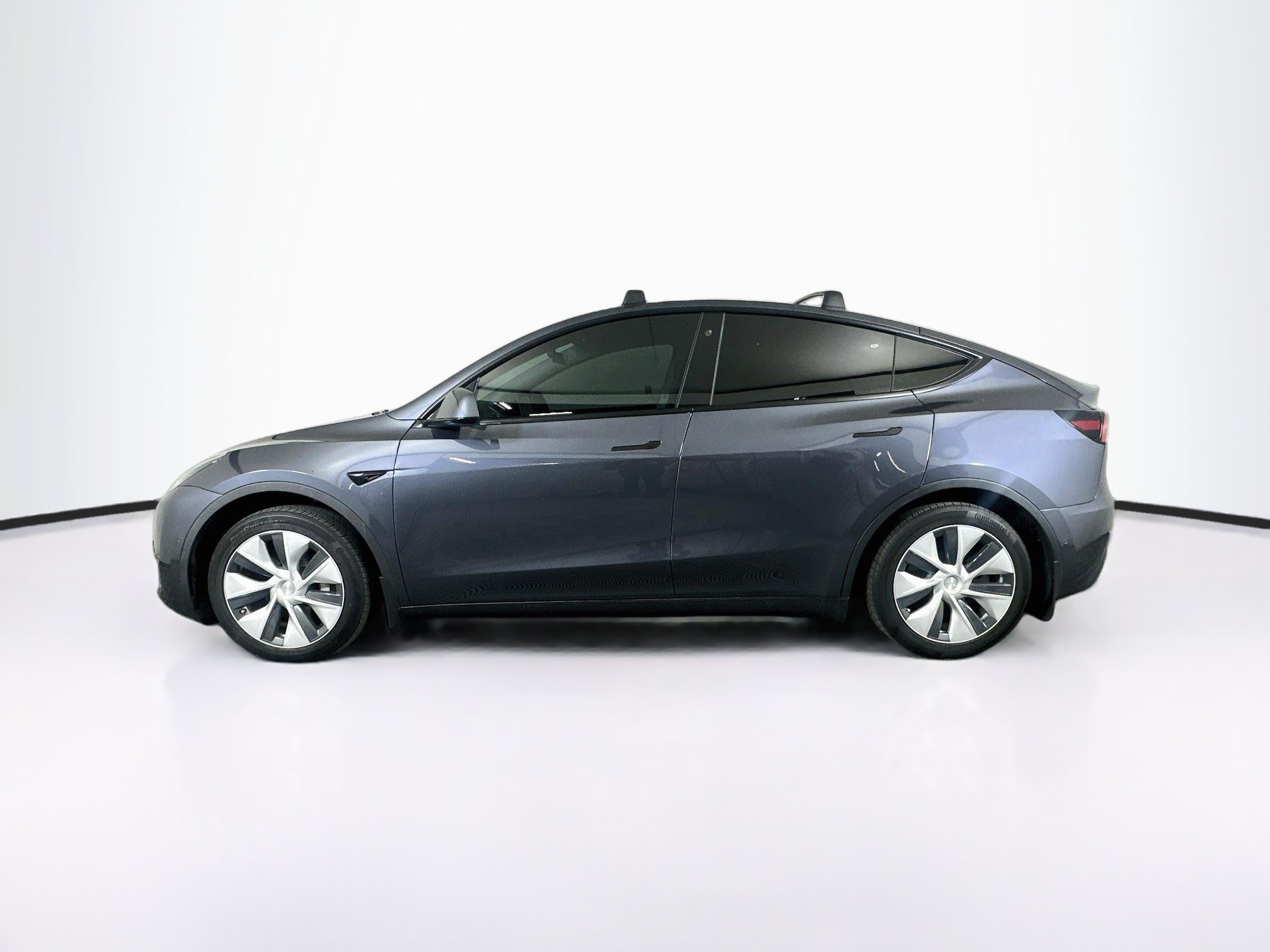 Used 2021 Tesla Model Y Long Range AWD/4WD image 4