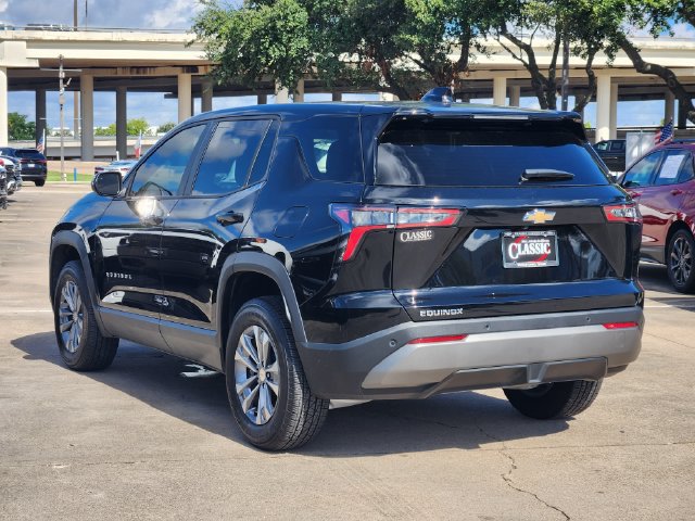 Used 2026 Chevrolet Equinox LT FWD image 5