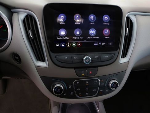 Used 2023 Chevrolet Malibu LT image 19