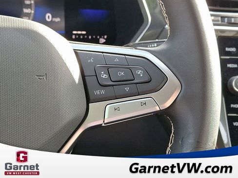 Certified 2022 Volkswagen Tiguan SE image 22
