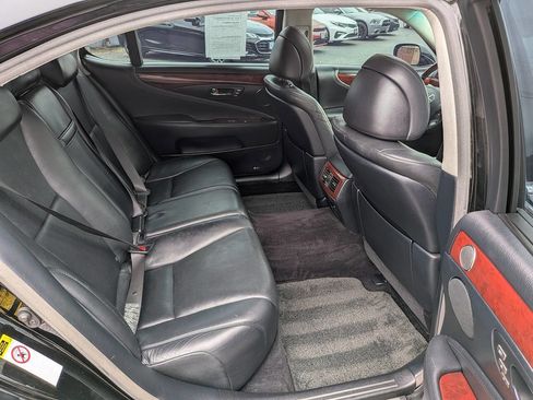 Used 2007 Lexus LS 460 L RWD image 22